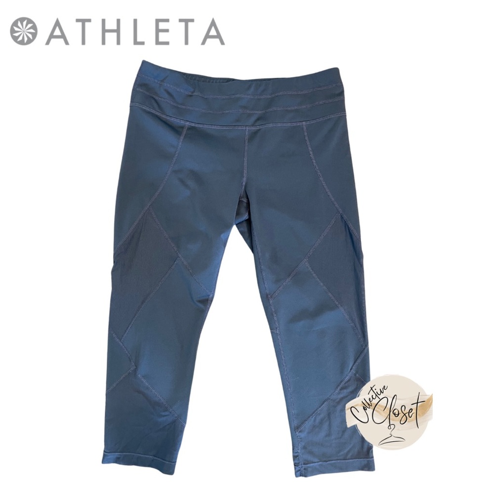 Women’s Athleta crop leggings size Medium